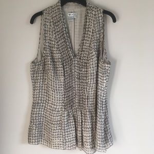Worth Women’s Plaid Sleeveless 100% silk top sz 8